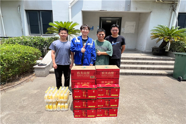 监理公司工会夏日送清凉，情系一线暖人心