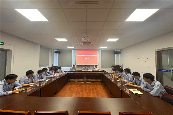 青春逢盛世，奋斗正当时